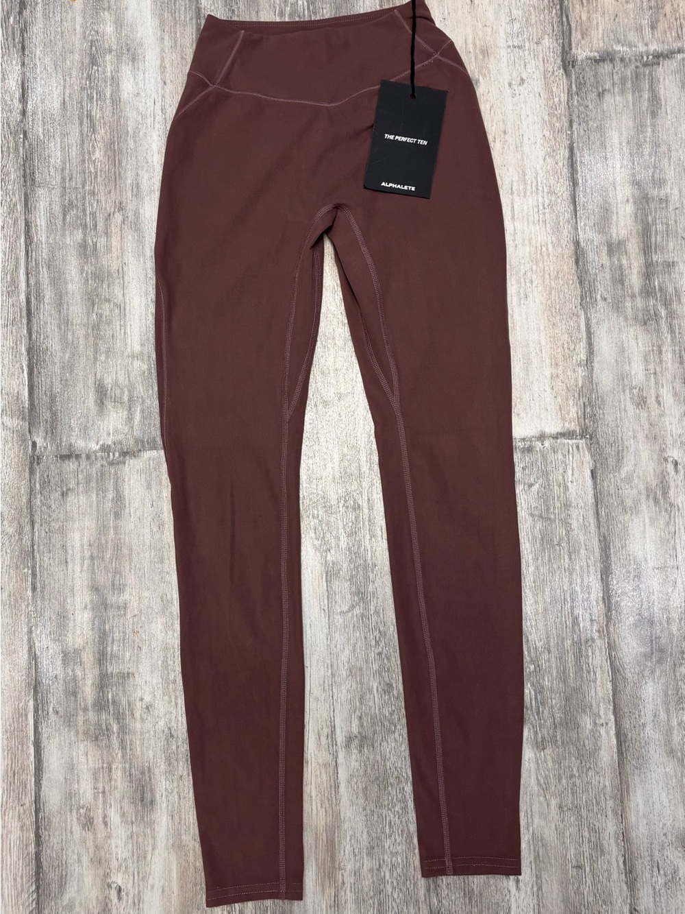 NWT Alphalete Tenacity Hidden Scrunch Leggings Womens Small Sugar